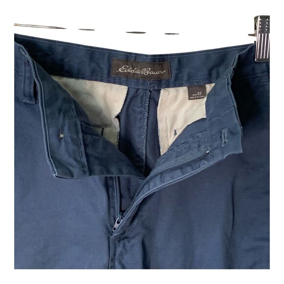 Eddie Bauer Men's Shorts Size 32 Steel Blue Classic Cotton Casual Golfing Chinos - Picture 4 of 15